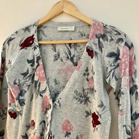 Cardigan - Picture 2 of 4